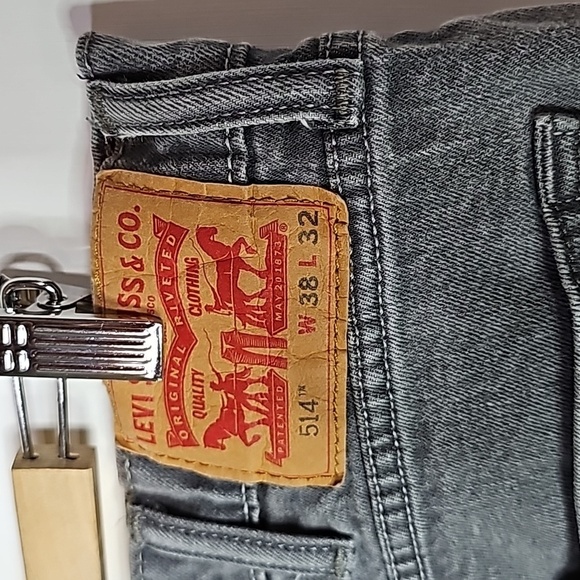 Levis 514 gray 38x32 straight leg jeans - Picture 5 of 7